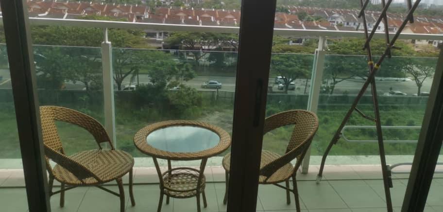 11-Modern Homestay Palazio Lake View Mount Austin Palazio Near Aeon Themepark Toppen Ikea Johor Bahru Exteriör bild